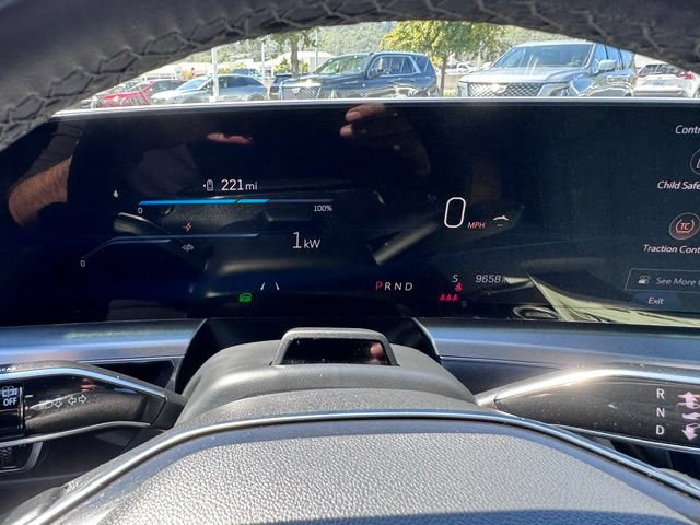 Certified 2024 Cadillac Lyriq Luxury RWD image 10