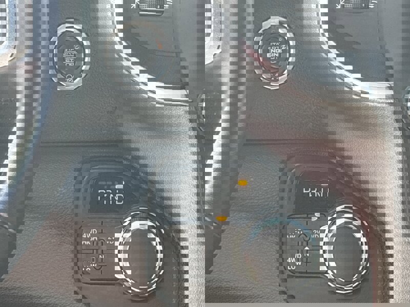 Used 2024 RAM 2500 Big Horn w/ Bed Utility Group image 27