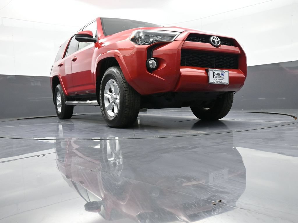 Used 2016 Toyota 4Runner SR5 AWD/4WD image 26