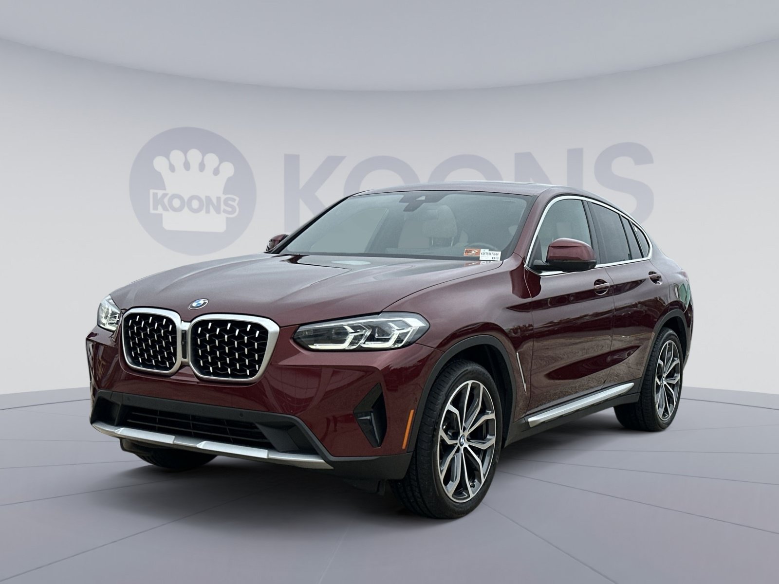 Used 2025 BMW X4 xDrive30i w/ Premium Package AWD/4WD image 5