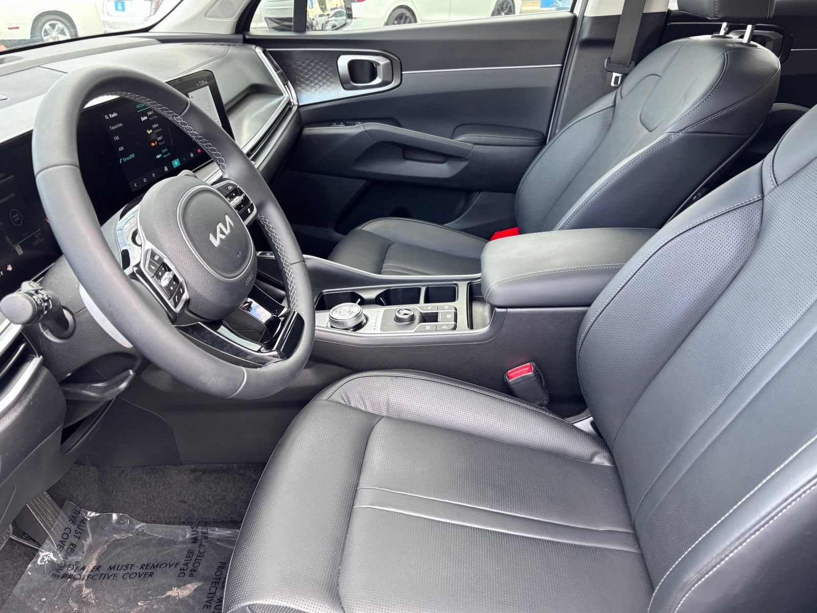 Used 2025 Kia Sorento EX w/ EX Panoramic Sunroof Package FWD image 18