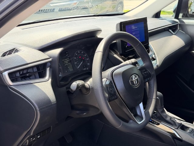 Certified 2023 Toyota Corolla Cross LE FWD image 12