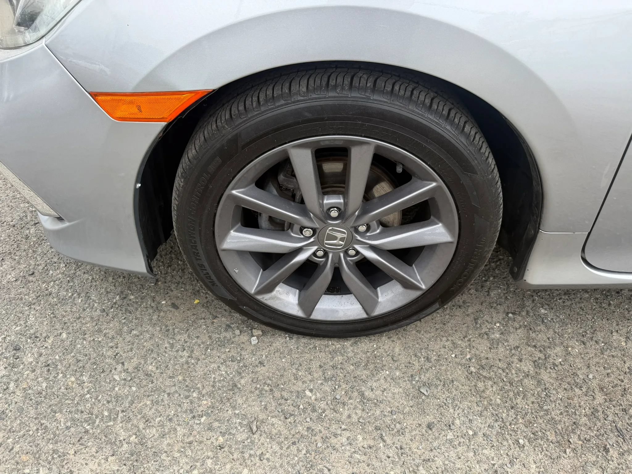 Used 2019 Honda Civic EX image 9