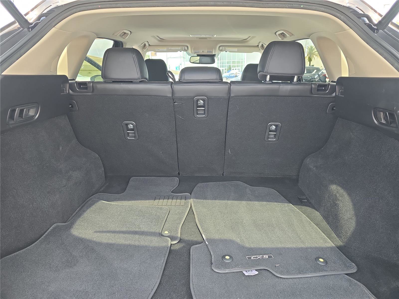 Used 2019 MAZDA CX-5 Touring FWD image 9