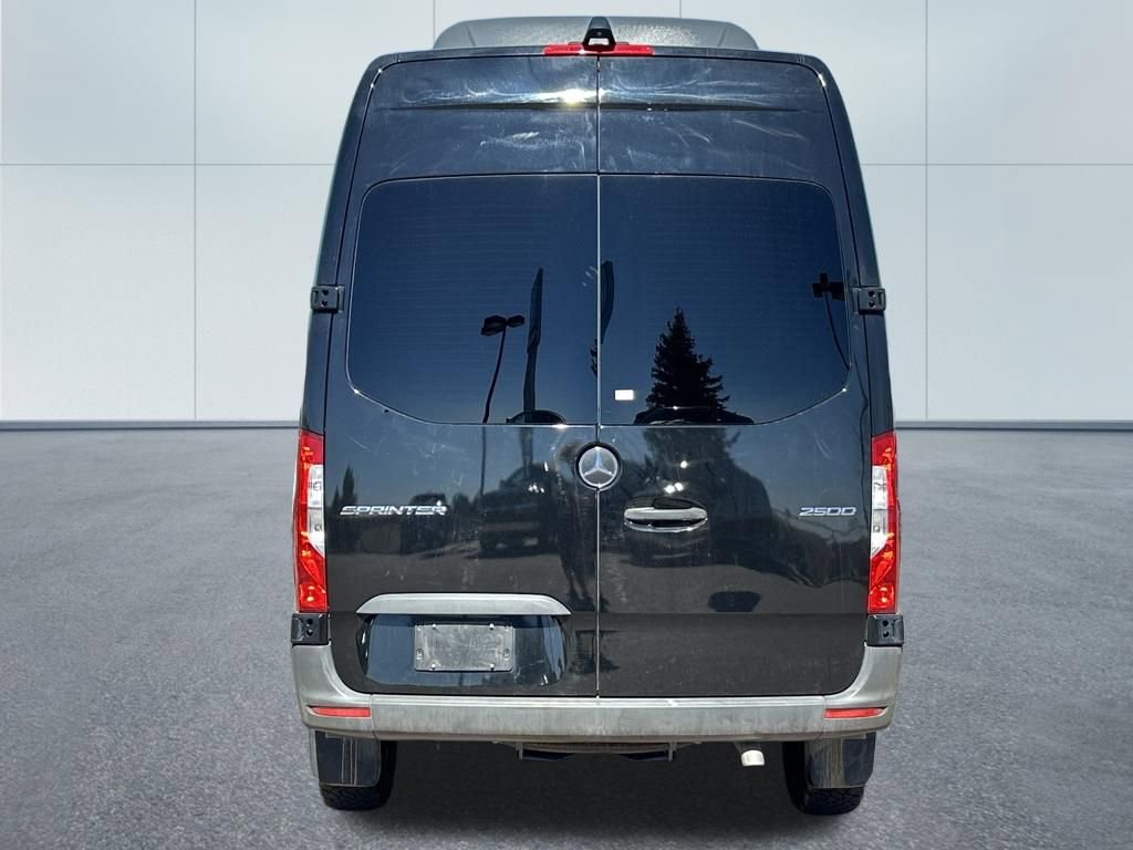 Used 2019 Mercedes-Benz Sprinter 2500 image 4
