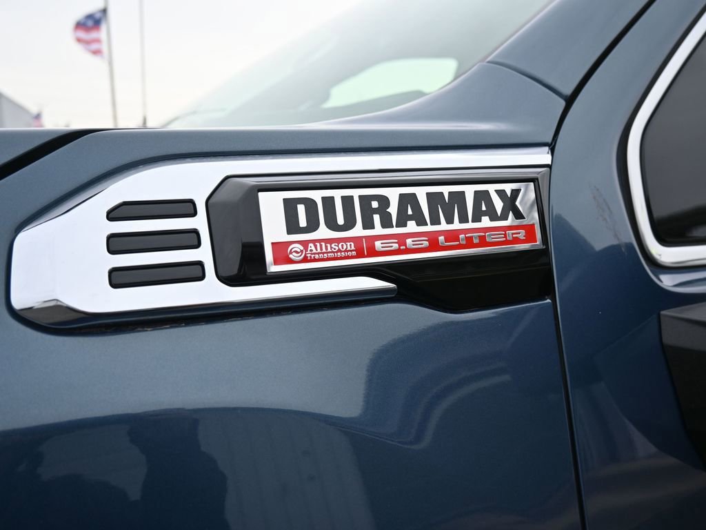 Used 2024 GMC Sierra 3500 SLT w/ SLT Premium Package image 15