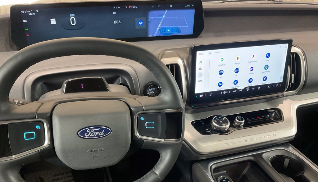 Used 2025 Ford Expedition Active RWD image 22