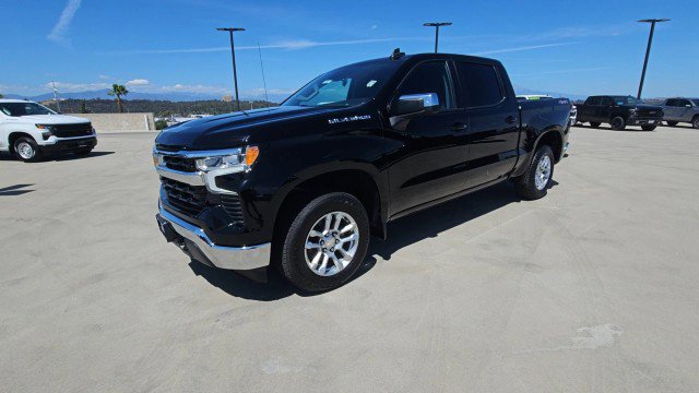Used 2022 Chevrolet Silverado 1500 LT AWD/4WD image 4