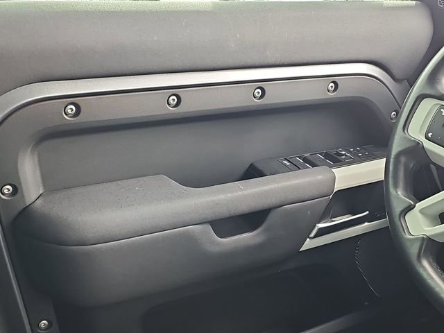 Used 2021 Land Rover Defender 110 X-Dynamic SE image 22