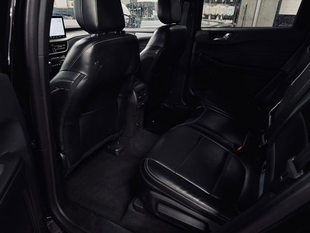 Used 2023 Ford Escape Platinum image 20