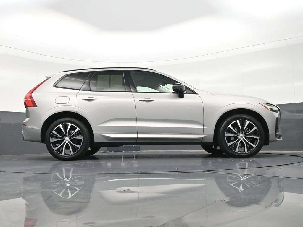 Used 2024 Volvo XC60 B5 Plus w/ Climate Package AWD/4WD image 34