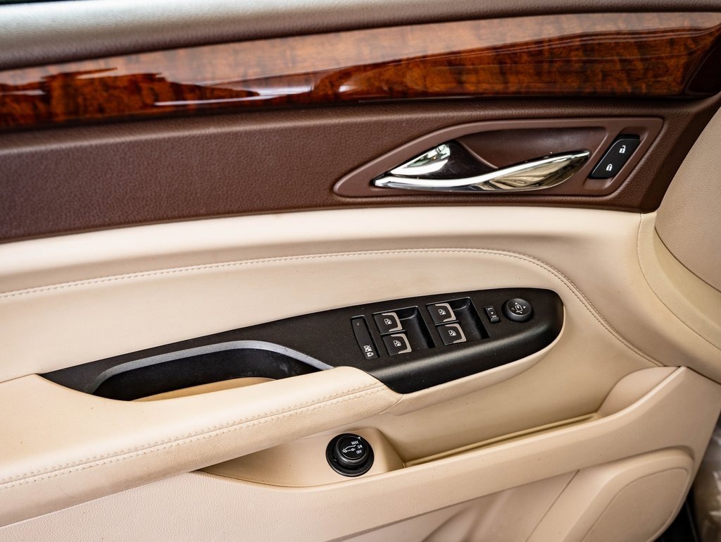 Used 2014 Cadillac SRX Performance w/ Driver Awareness Package image 24