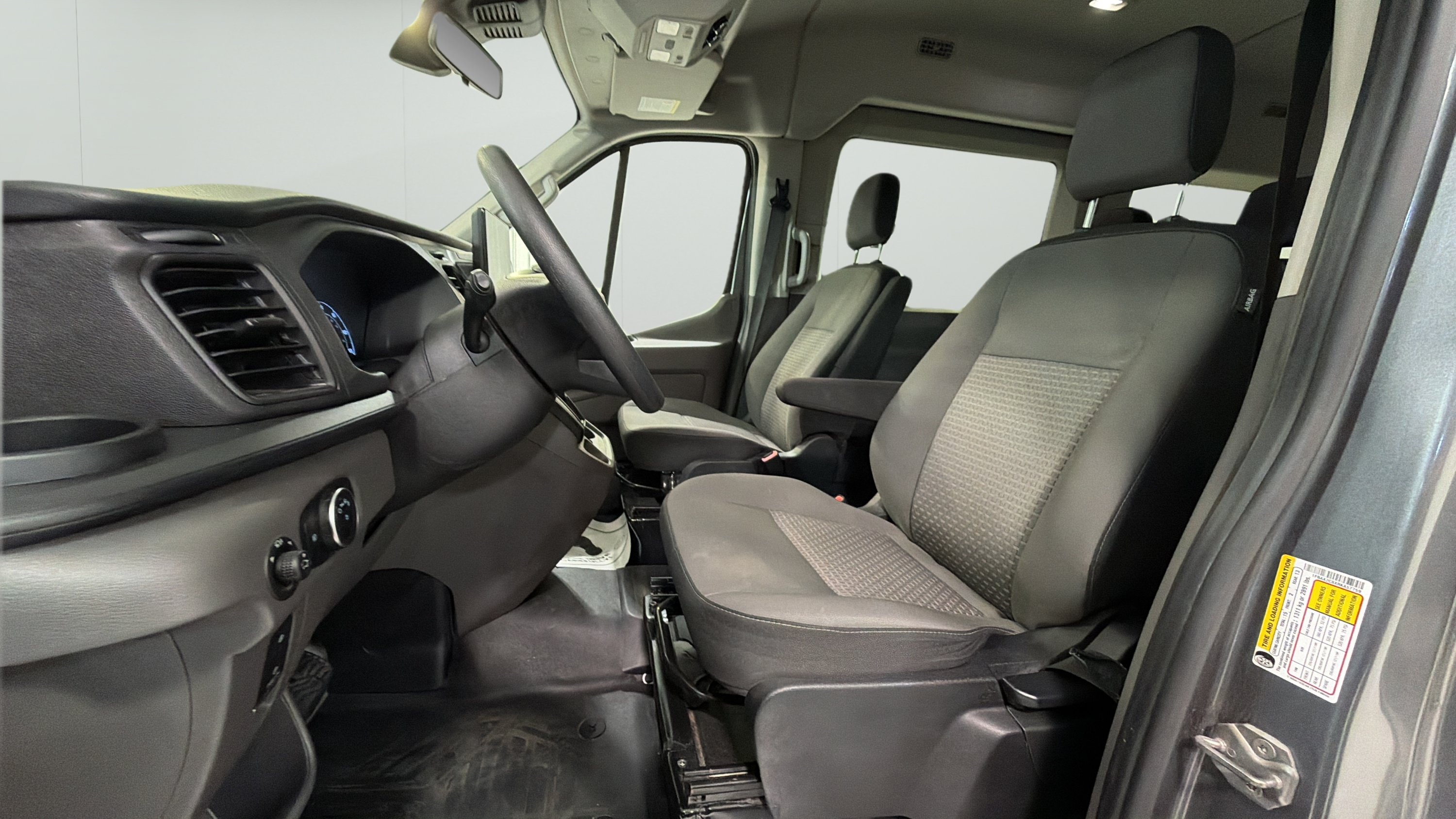 Used 2024 Ford Transit 350 XL RWD image 20