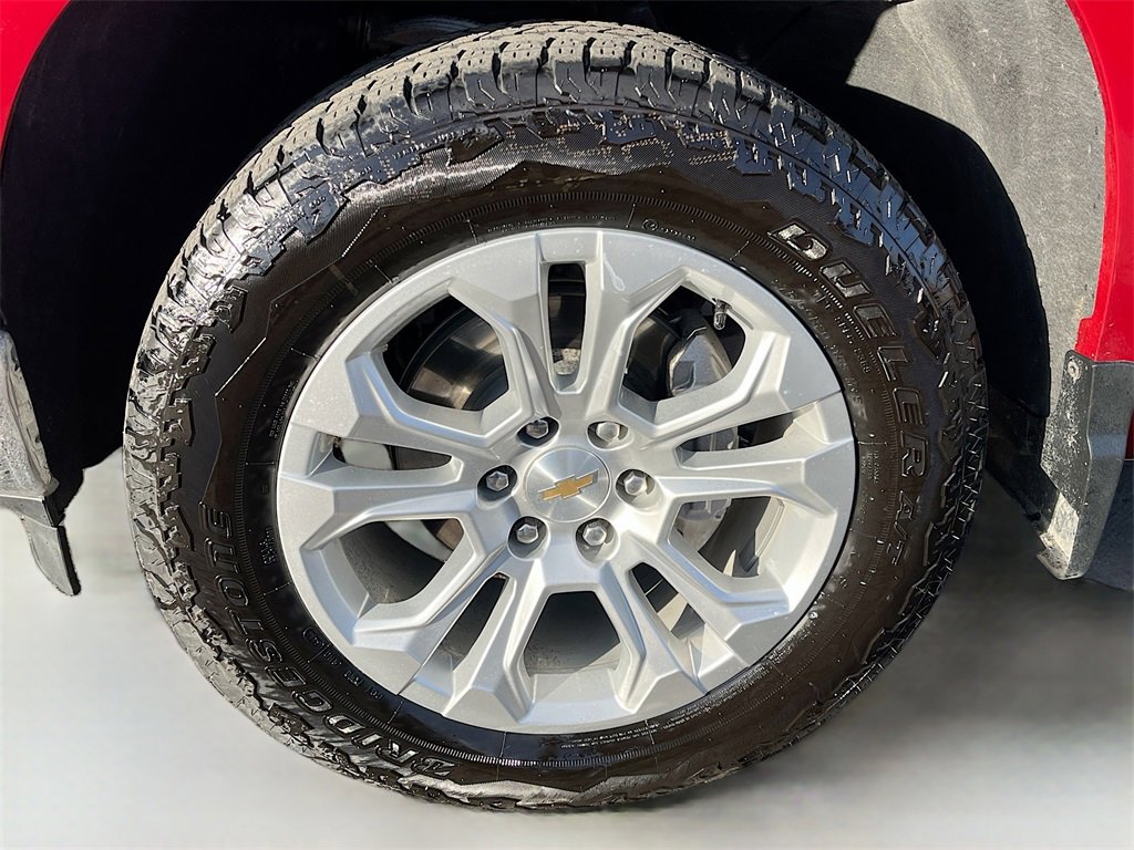 Used 2025 Chevrolet Silverado 1500 LTZ image 31