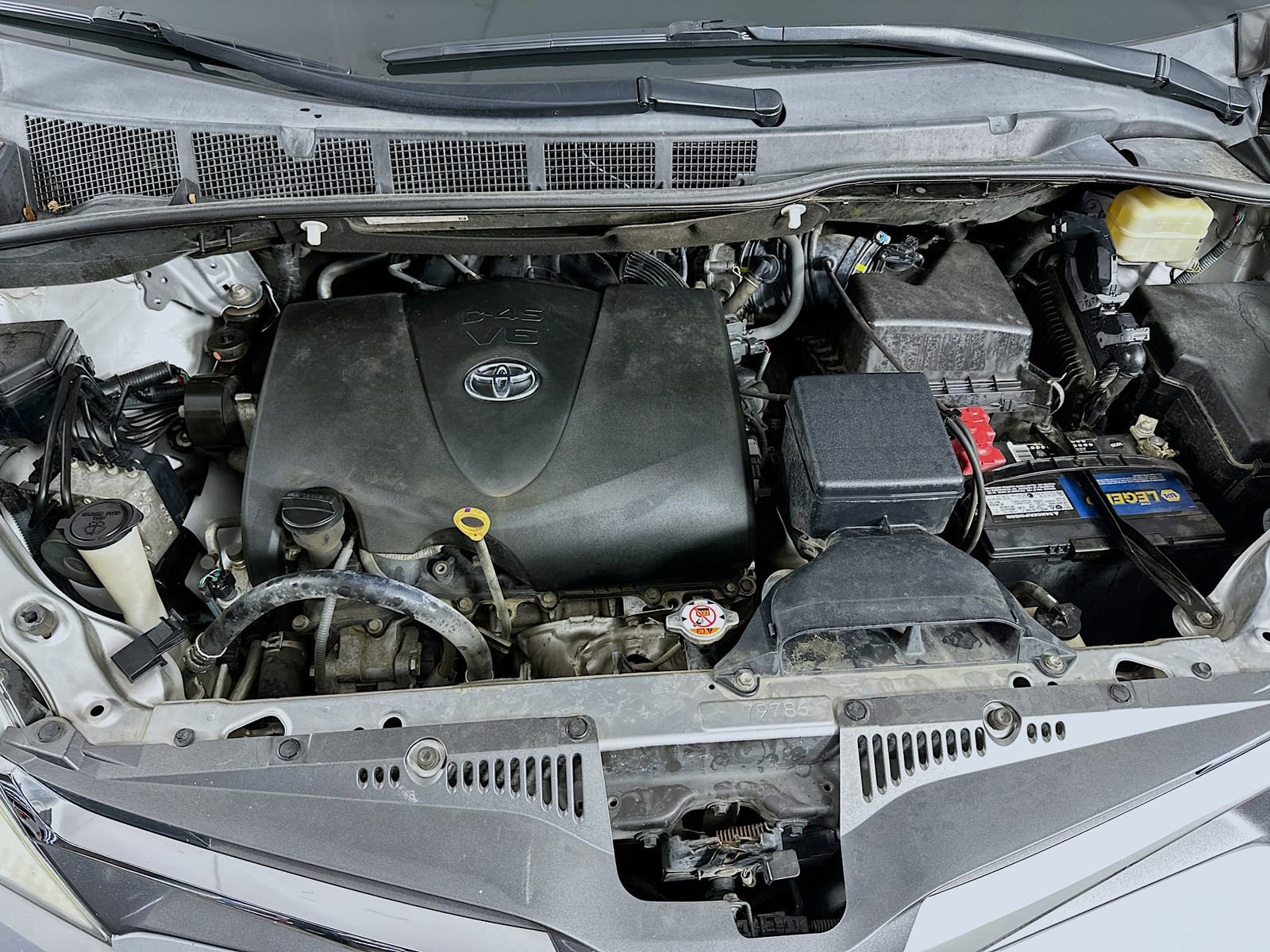 Used 2018 Toyota Sienna XLE FWD image 30