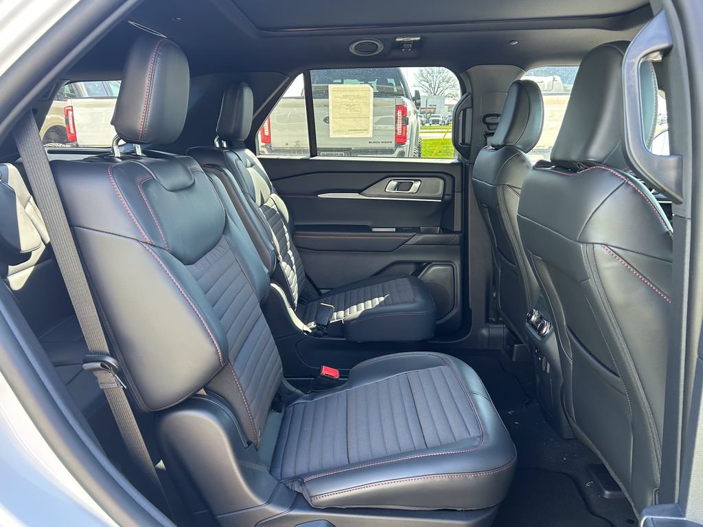 New 2026 Ford Explorer ST-Line AWD/4WD image 21