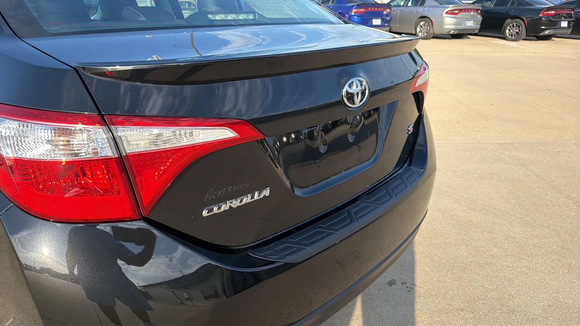 Used 2016 Toyota Corolla S FWD image 31