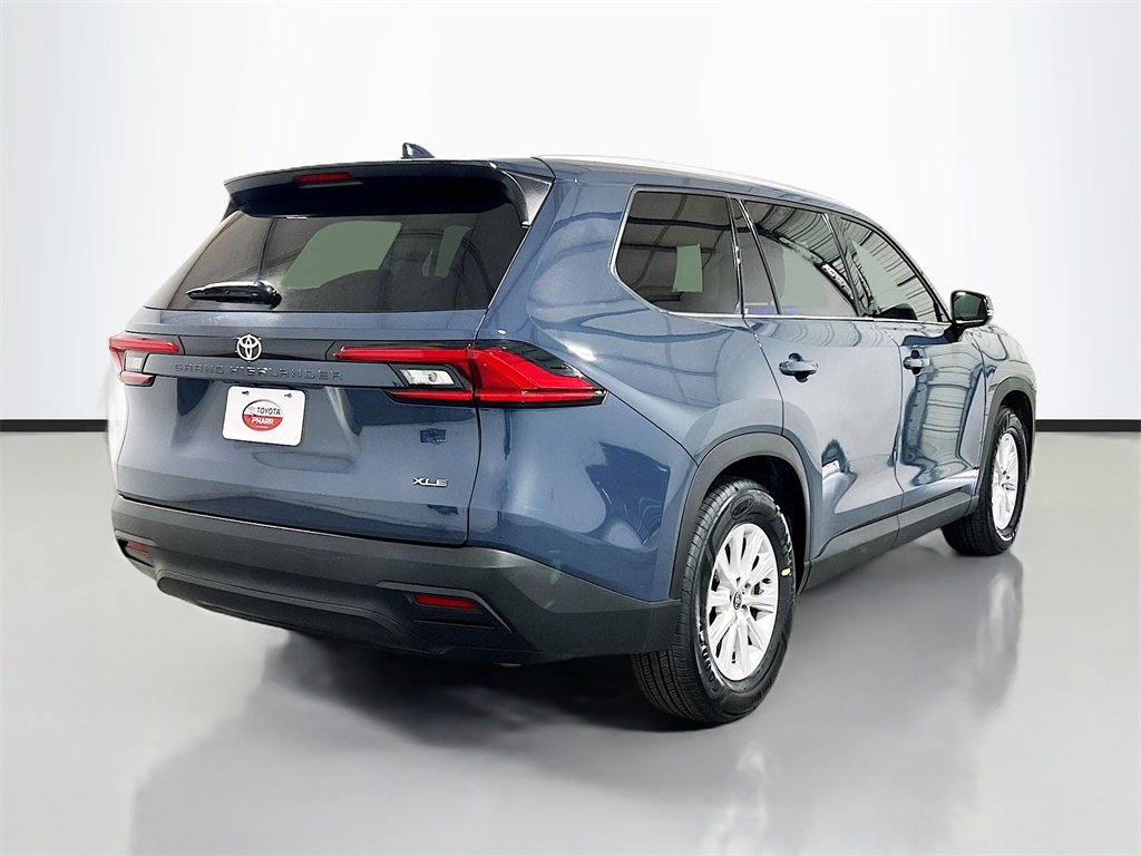 Used 2024 Toyota Grand Highlander XLE image 4