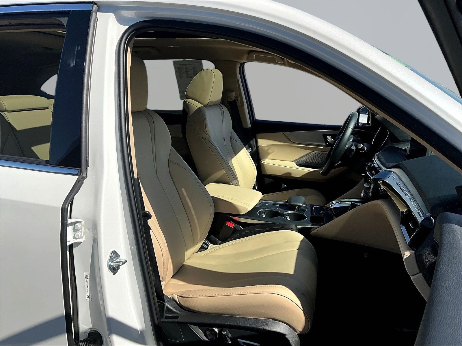 Certified 2024 Acura MDX SH-AWD image 30