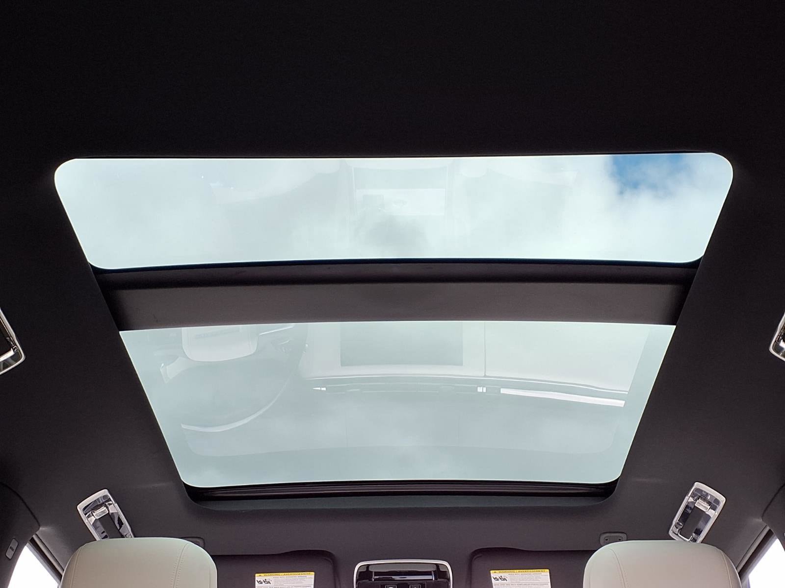 New 2026 Land Rover Range Rover Long Wheelbase SE image 25