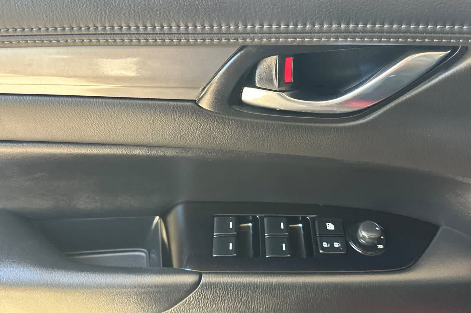 Used 2019 MAZDA CX-5 Touring FWD image 13