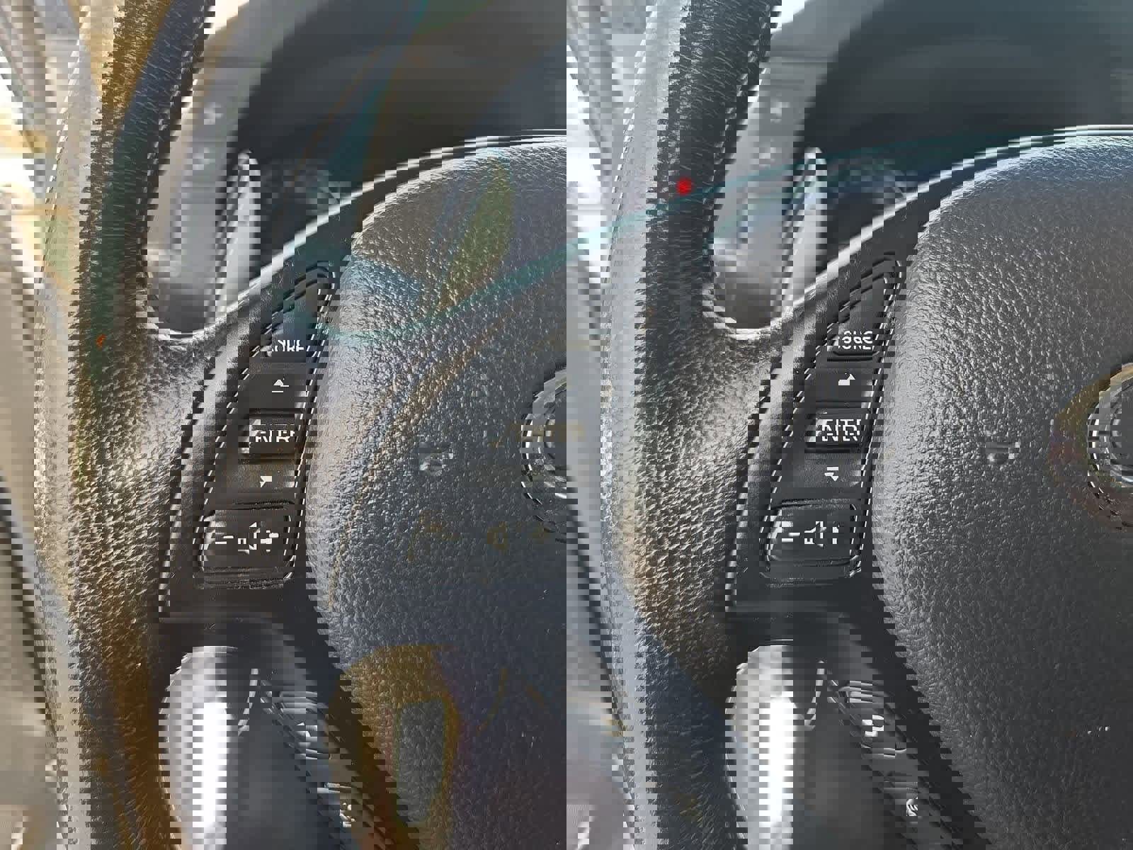 Used 2010 INFINITI G37 Journey w/ Premium Pkg image 22