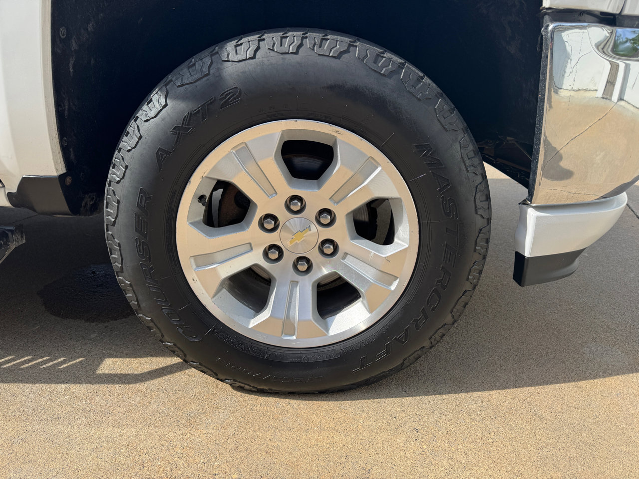 Used 2018 Chevrolet Silverado 1500 LT w/ All Star Edition image 33