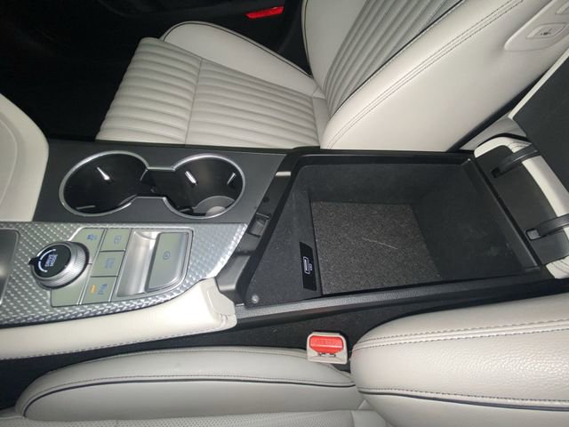 Used 2023 Genesis G70 2.0T w/ Sport Prestige Package image 21