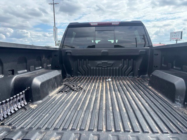 Used 2025 Chevrolet Silverado 1500 LT w/ Convenience Package II AWD/4WD image 10