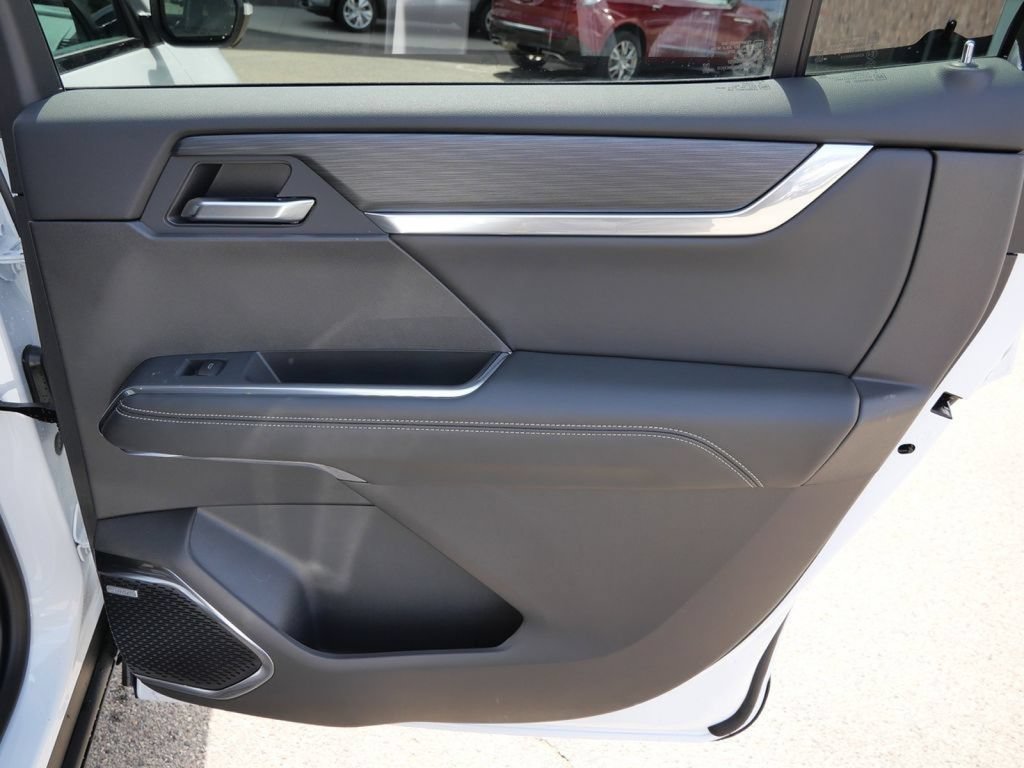 New 2026 GMC Acadia Elevation w/ Black Edition AWD/4WD image 30
