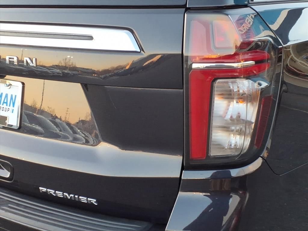 Certified 2023 Chevrolet Suburban Premier image 9