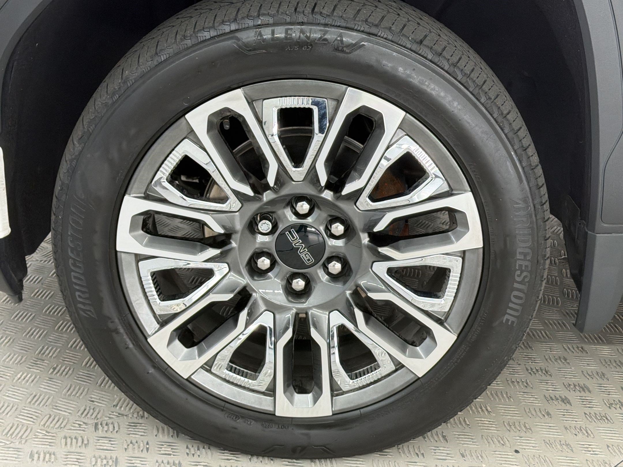 Used 2023 GMC Sierra 1500 Denali Ultimate AWD/4WD image 12