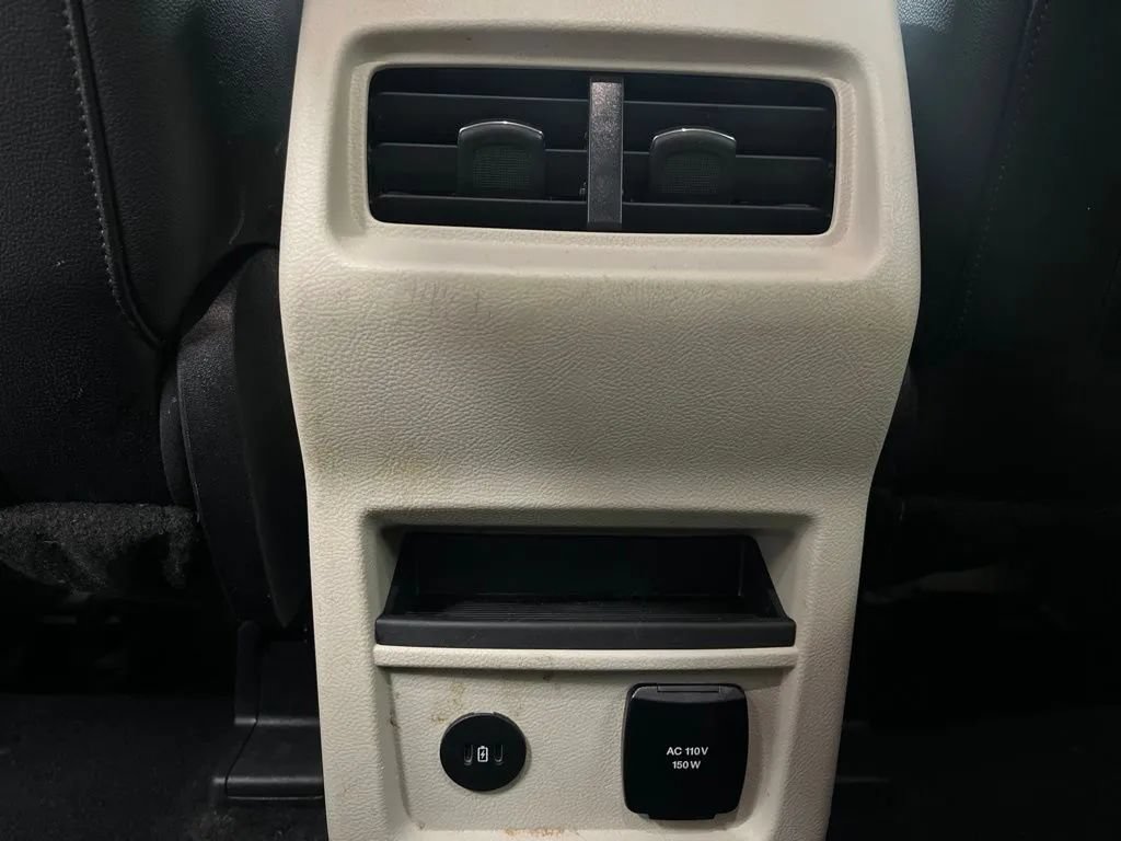 Used 2024 Ford Edge Titanium AWD/4WD image 26