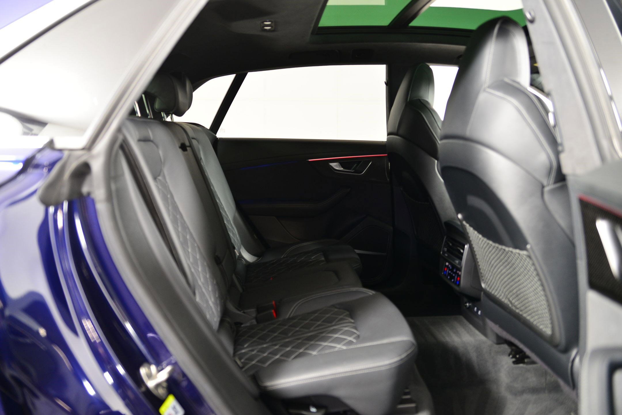 Used 2023 Audi SQ8 Premium Plus w/ SQ8 Luxury Package image 21