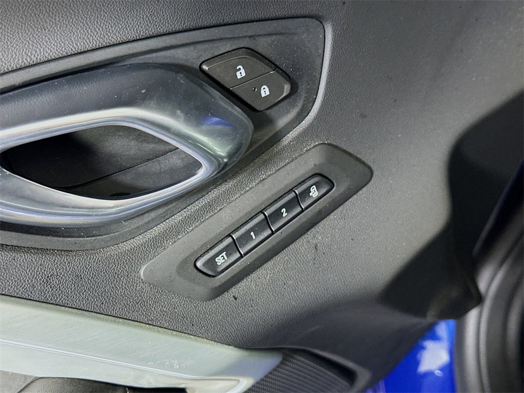 Used 2021 Chevrolet Camaro SS image 17