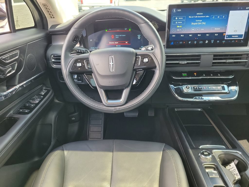 Certified 2023 Lincoln Corsair Reserve w/ Equipment Group 201A AWD/4WD image 12