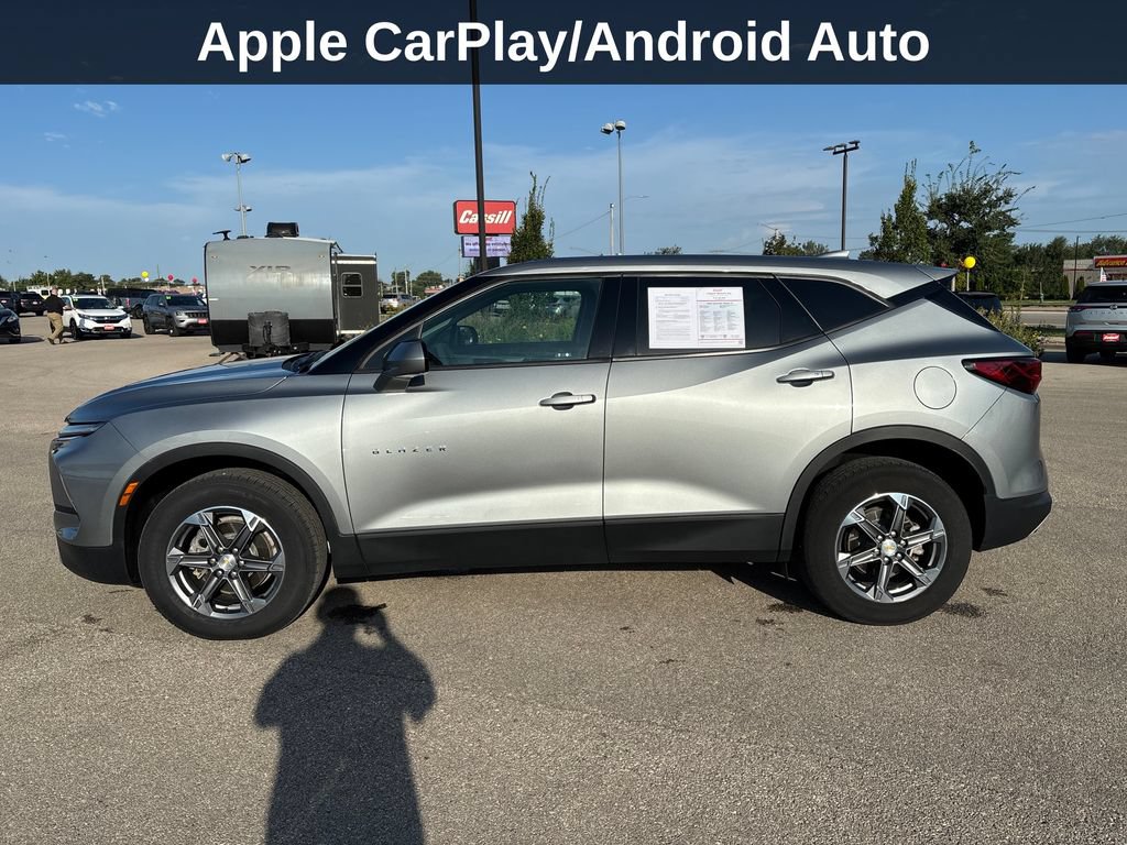 Used 2023 Chevrolet Blazer LT w/ Driver Confidence Package AWD/4WD image 2