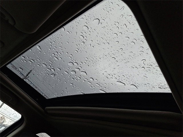 Used 2015 Nissan Juke SV w/ Technology Package image 14