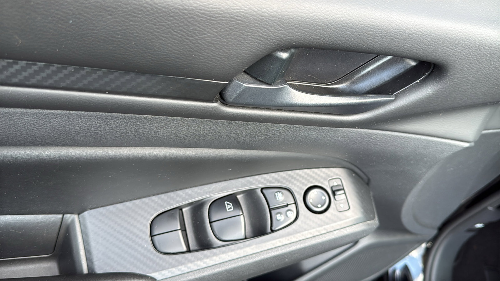 Certified 2024 Nissan Altima 2.5 S FWD image 7