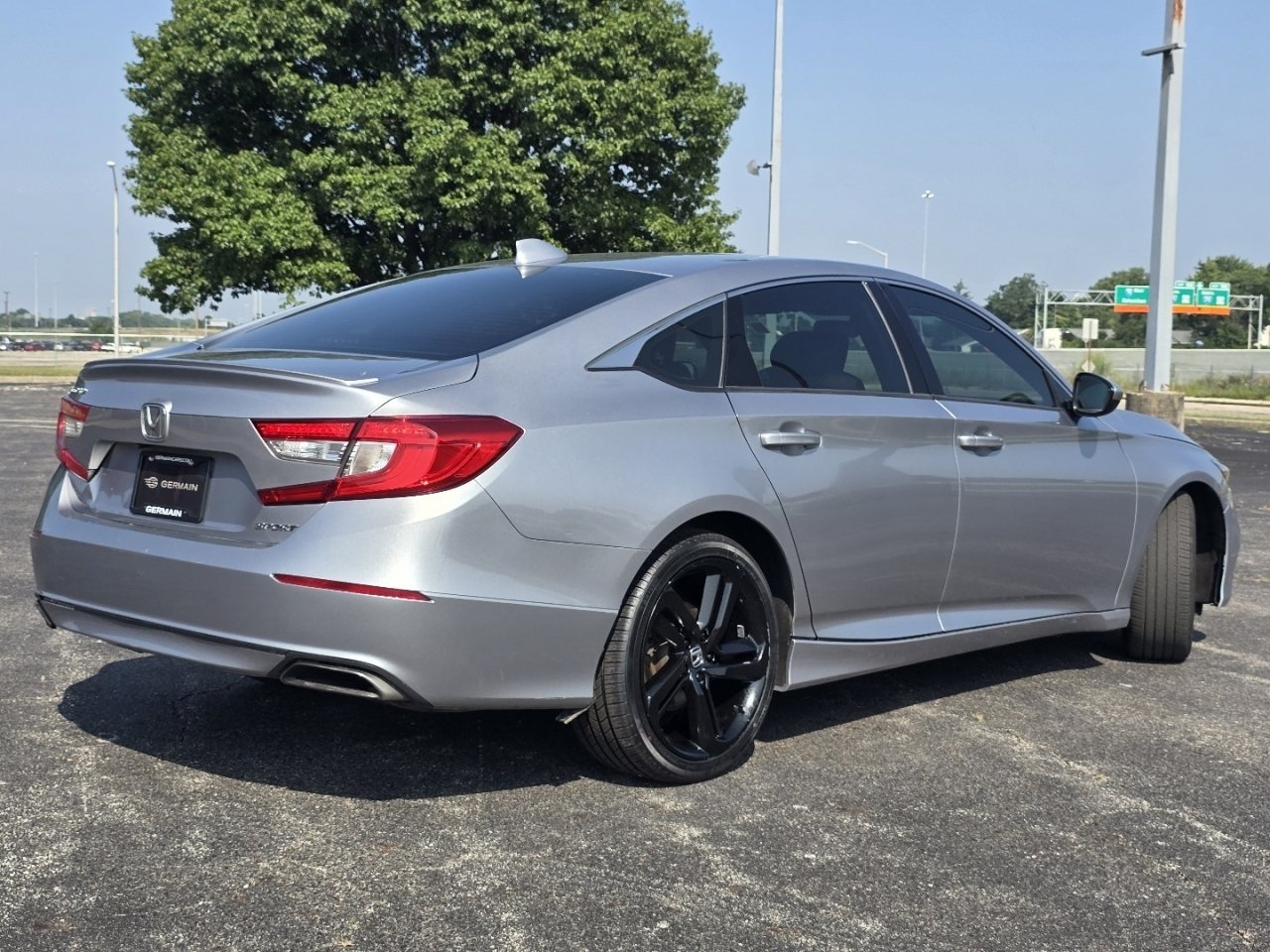 Used 2019 Honda Accord Sport image 14