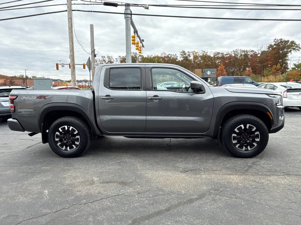 Used 2022 Nissan Frontier PRO-4X image 6