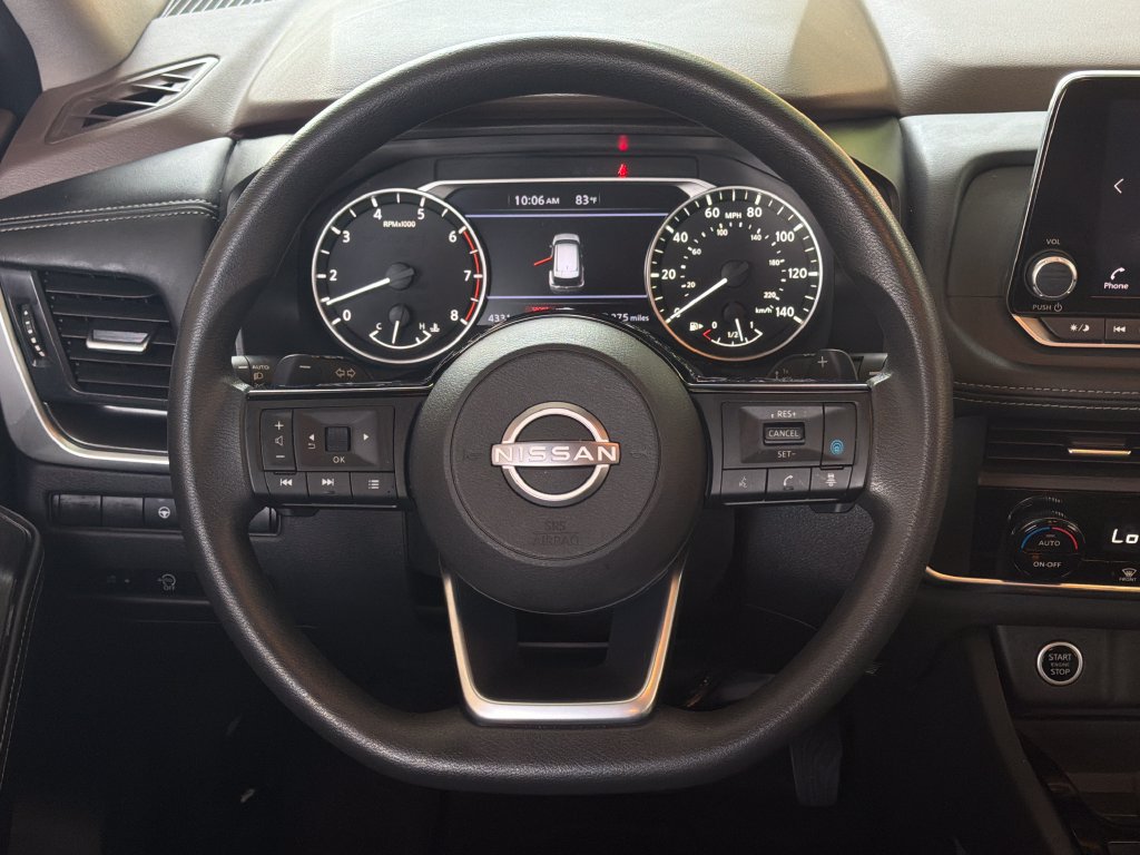 Used 2023 Nissan Rogue SV FWD image 4
