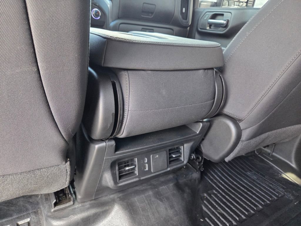 Used 2024 Chevrolet Silverado 3500 W/T image 10