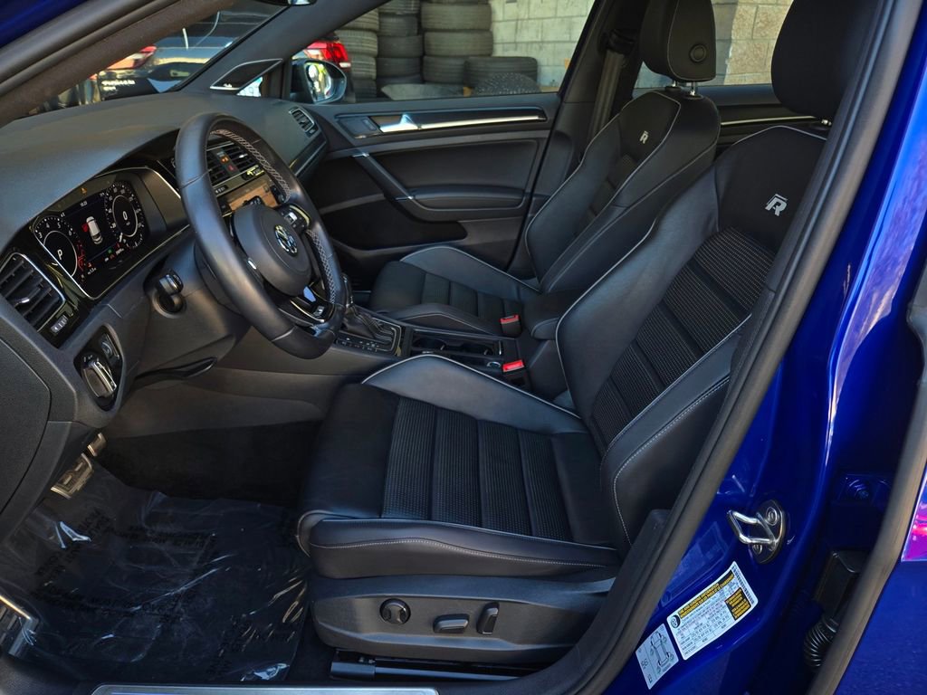Used 2019 Volkswagen Golf R 4-Door image 17