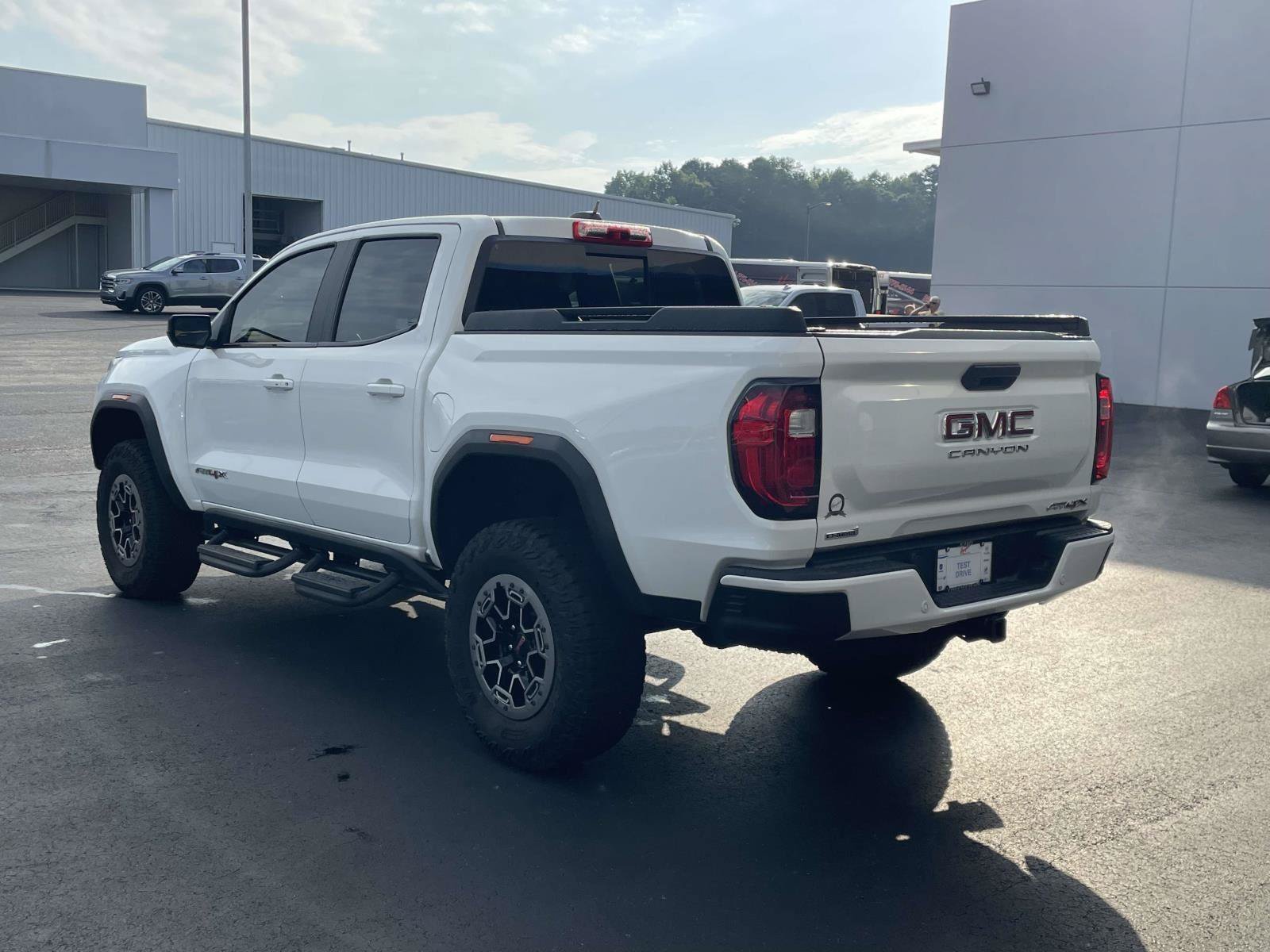 Certified 2023 GMC Canyon AT4X w/ Edition 1 AWD/4WD image 5