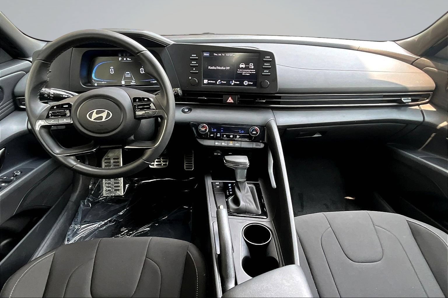 Used 2025 Hyundai Elantra Sport FWD image 7