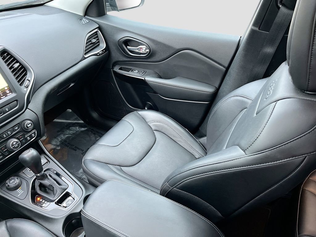 Used 2023 Jeep Cherokee Altitude Lux w/ Lux Elite Package image 23