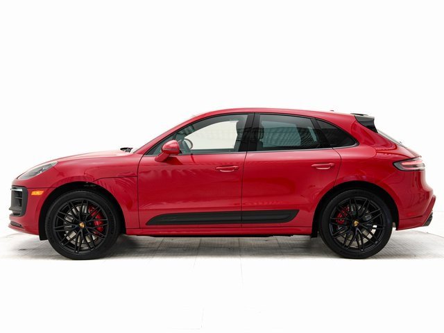 New 2026 Porsche Macan GTS image 2