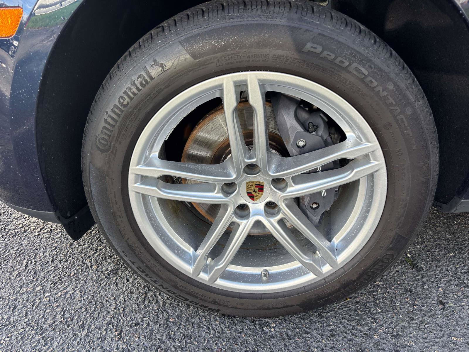 Used 2023 Porsche Macan image 30