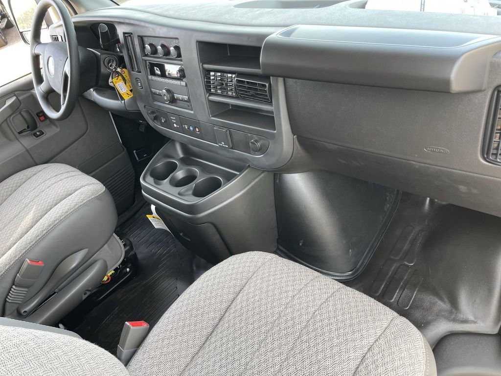 New 2025 GMC Savana 2500 Extended w/ Driver Convenience Package image 28